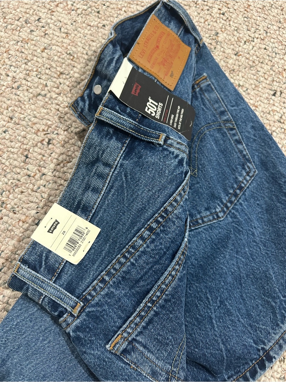 Brand new women’s Levi’s